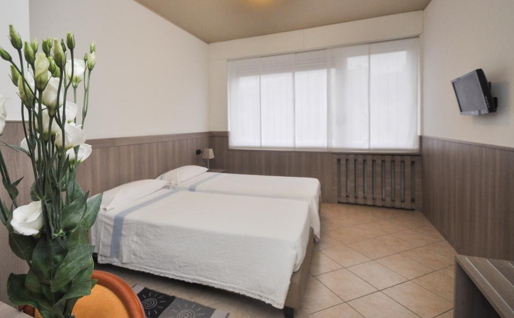 Albergo Sole Mariano Comense Dış mekan fotoğraf